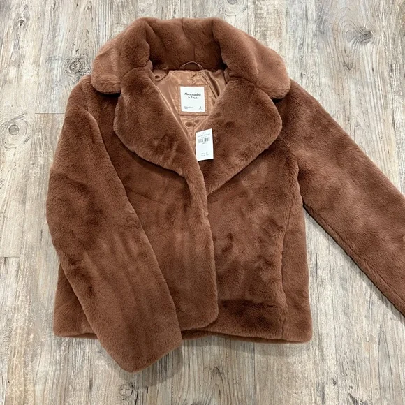 Abercrombie & Fitch | Jackets & Coats | Nwt Abercrombie Faux Fur